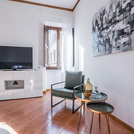 The Best Rent - Four-Room Apartment A Few Steps From The Trevi Fountain מראה חיצוני תמונה