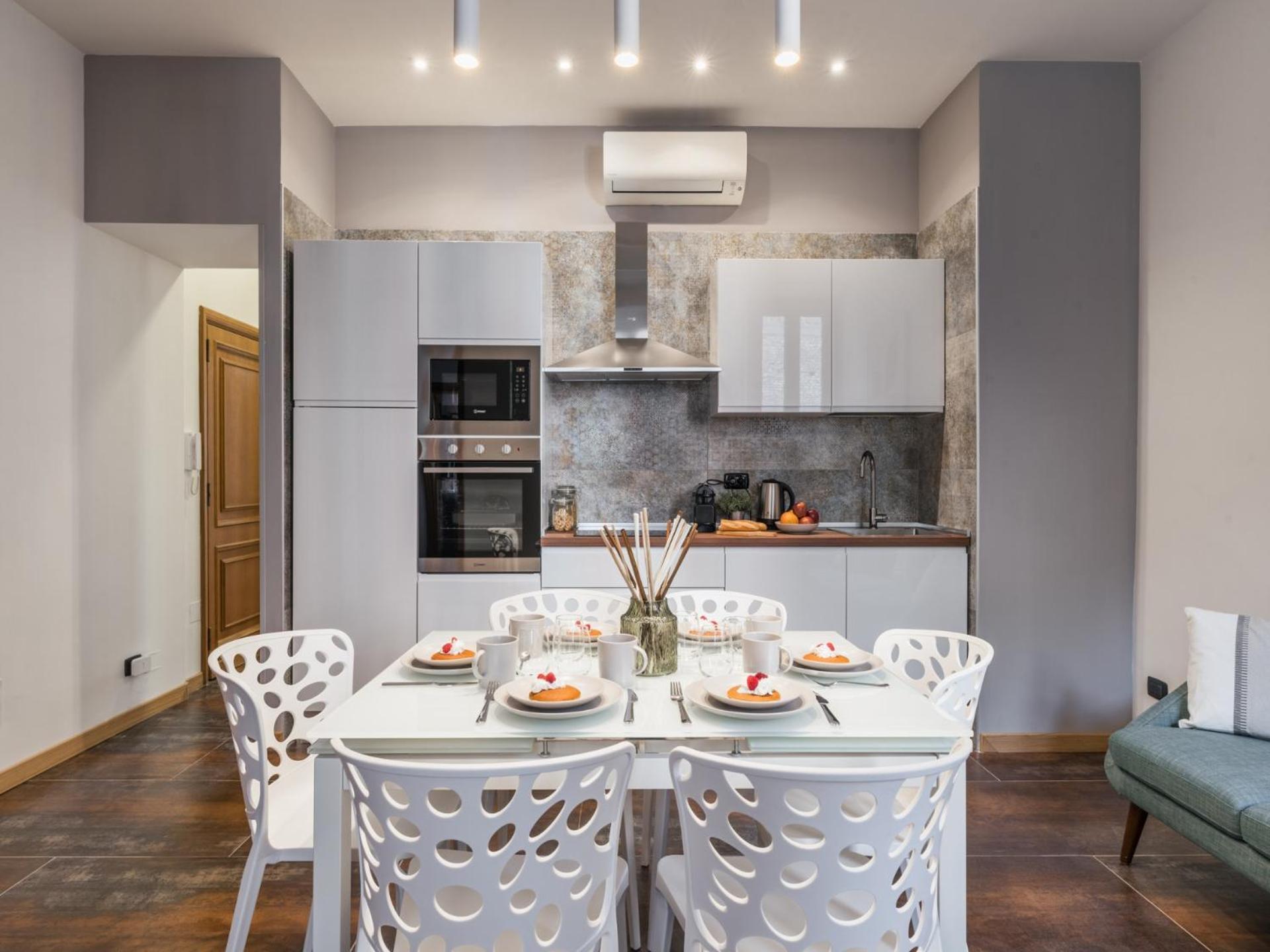 The Best Rent - Four-Room Apartment A Few Steps From The Trevi Fountain מראה חיצוני תמונה